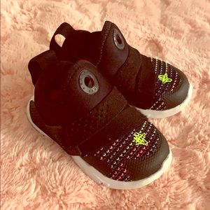 Nike toddler size 6
